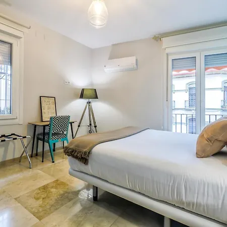 Saavedra Confort & Centre Apartment *